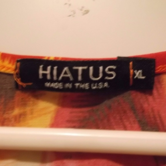 "Haitus", back-tying halter * New - Picture 6 of 6